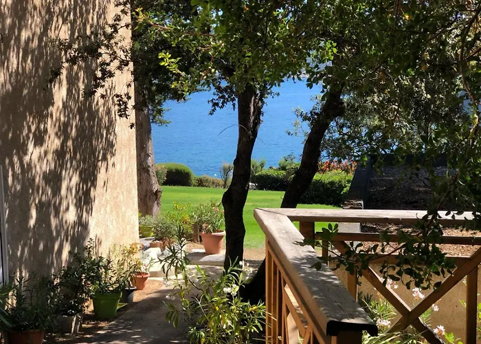 Padovani Marina *